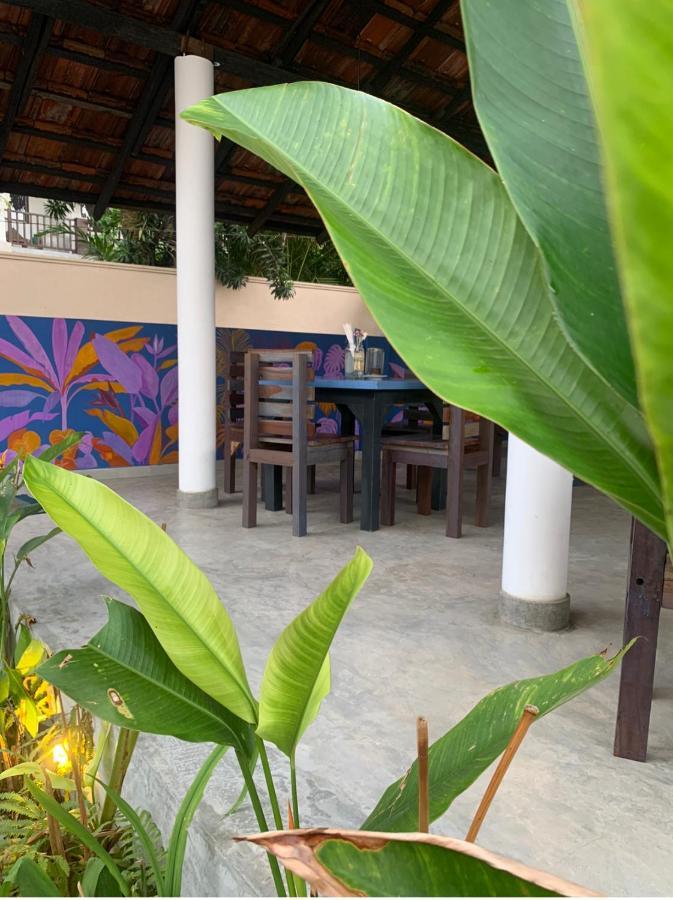Daffodil Restaurant & Holiday Resort Unawatuna Exterior foto
